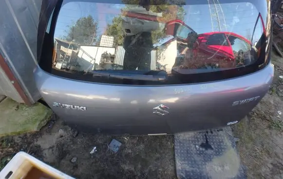 Suzuki Swift I Truck tailgate 