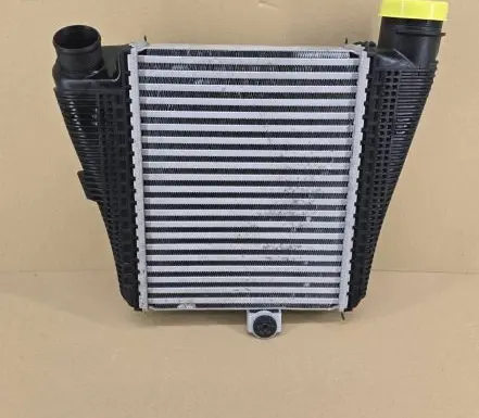 Audi A8 S8 D5 Intercooler radiator L9085100