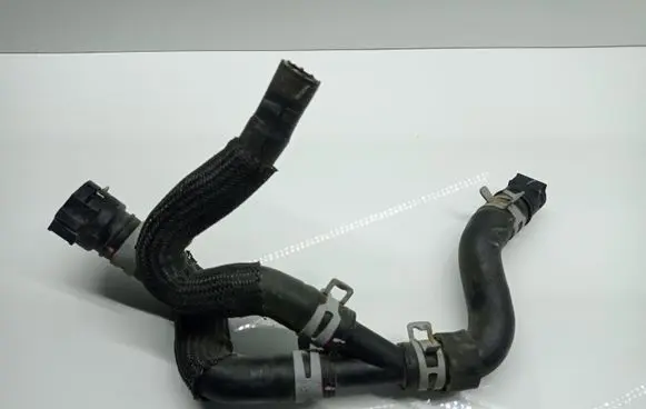 Chrysler Pacifica Engine coolant pipe/hose