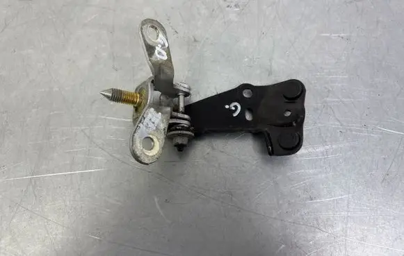 Jeep Grand Cherokee Tailgate/trunk/boot hinge