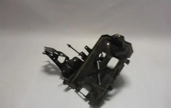 Opel Insignia B Battery box tray 