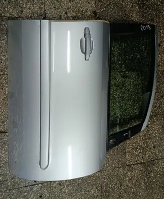 Opel Zafira B Front door