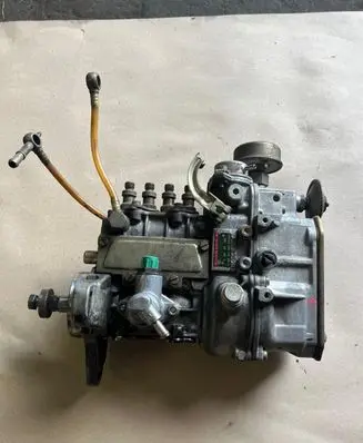 Mercedes-Benz E W124 Fuel injection high pressure pump 6010703001 0400074904 89017490