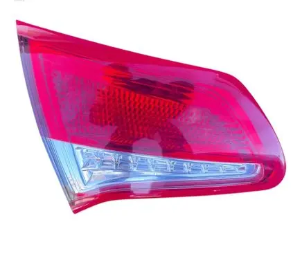 Tailgate rear/tail lights