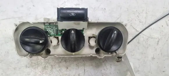 Toyota Corolla Verso E121 Climate control/heater control trim 55900-0F011