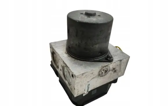 Volkswagen PASSAT Master brake cylinder 3AA614109AQ