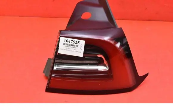 Tesla Model Y Rear/tail lights 