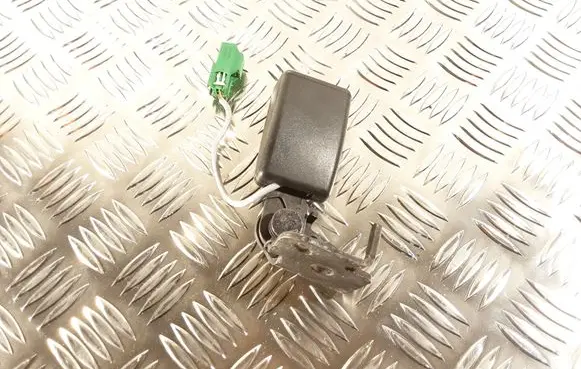 Volvo V60 Rear seatbelt buckle 31462761