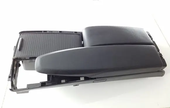 Mercedes-Benz C W204 Armrest A2046800639