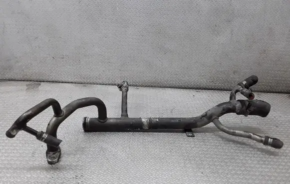 Volvo V70 Engine coolant pipe/hose