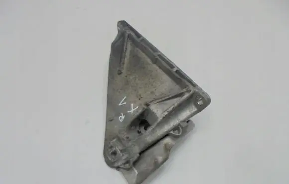 BMW X1 E84 Engine mounting bracket 6770052