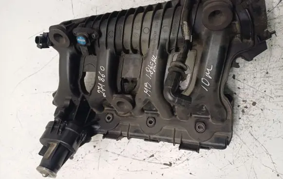 Mercedes-Benz E W212 Intake manifold A2710903037