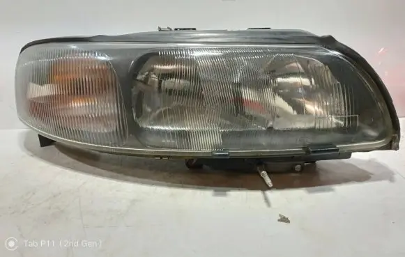 Volvo V70 Headlight/headlamp 8620687 89004806