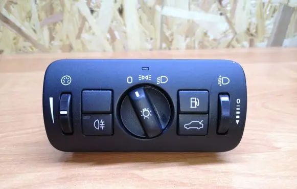 Volvo V60 Light switch 30739433