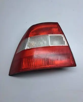 Opel Vectra B Tail light bulb cover holder 90568047 37375383 37370751