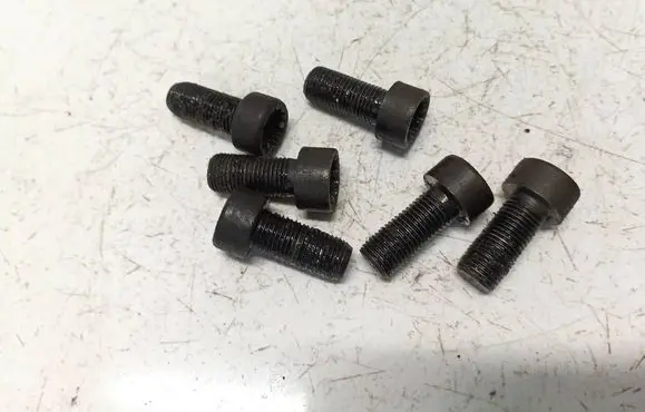 Chrysler Sebring (JS) Nuts/bolts 