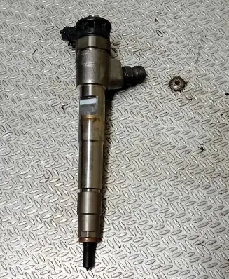 Renault Megane IV Fuel injector 0445110800 43705