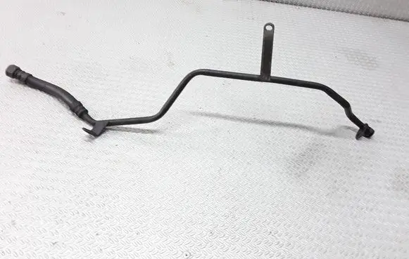 Coolant pipe/hose