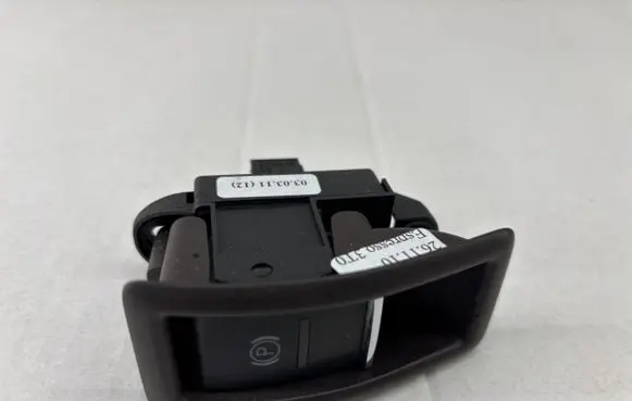 Porsche Cayenne (92A) Hand parking brake switch 7P5927225