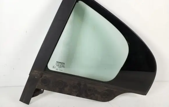 Volvo S60 Rear vent window glass 31385448
