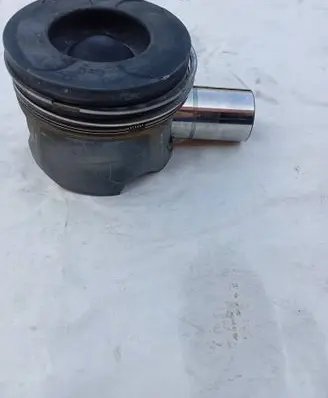 Toyota Land Cruiser (J120) Piston with connecting rod 09624K
