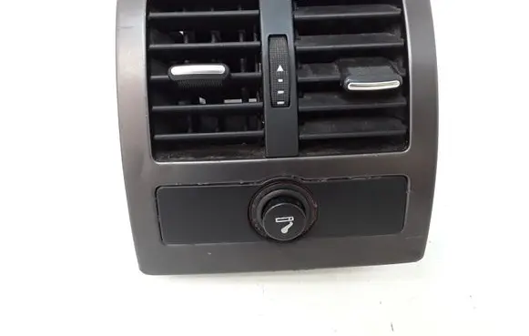 Audi A6 S6 C5 4B Rear air vent grill 4B0819203