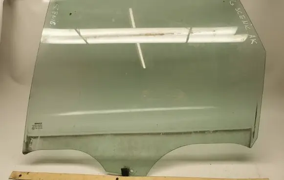 Renault Scenic II - Grand scenic II Rear door window glass 43R00048