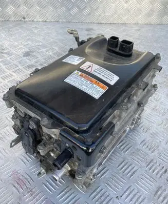 Toyota Prius (XW50) Voltage converter inverter G9200-47262