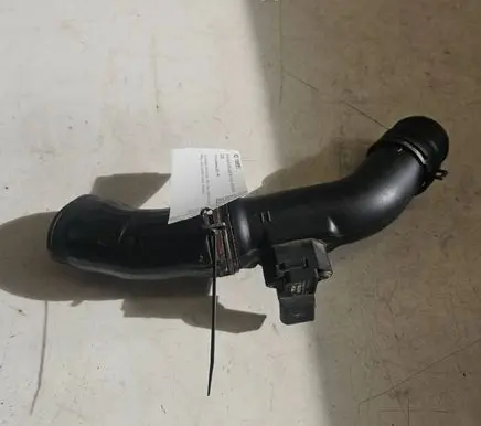 Ford Galaxy Intercooler hose/pipe 7M3145957F