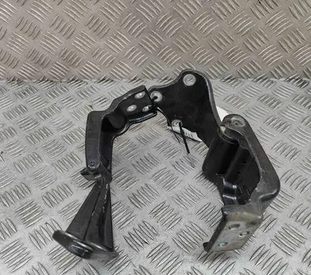 Rear door hinge set
