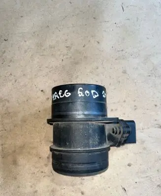 Volkswagen Touareg I Mass air flow meter 074906461B 0281002461
