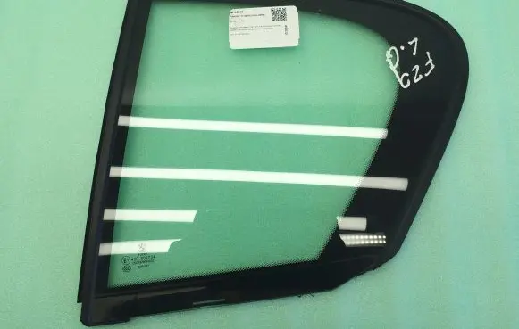 BMW 1 F20 F21 Rear vent window glass 43R001734 DOT782M532AS2