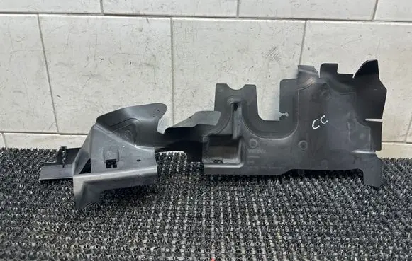 Volkswagen PASSAT CC Intercooler air guide/duct channel 3C8121283A