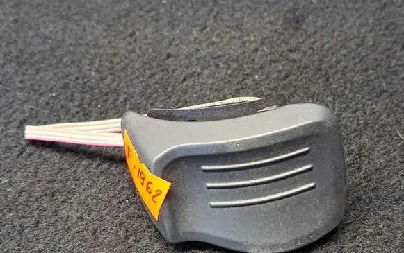 Volkswagen PASSAT B6 Gear shift switch/knob 3C8951528