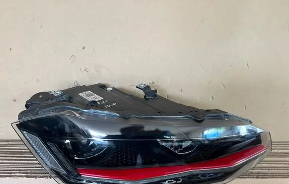 Volkswagen Polo VI Spotlight 9000VZ2002S 2G1941036C 90124658