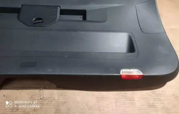 Volkswagen Touareg II Tailgate/boot cover trim set 7P6867601A S127