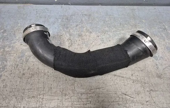 Audi RS Q8 Intercooler hose/pipe 4M0145738AE
