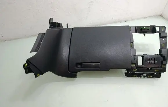 Peugeot 5008 Glove box 9685168577