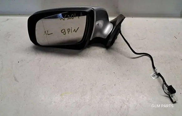 Mercedes-Benz C W204 Front door electric wing mirror