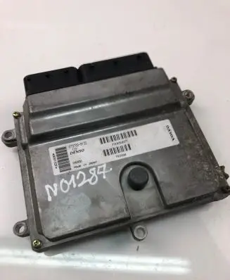 Volvo V50 Engine control unit/module ECU P30650677