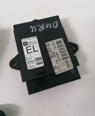 Opel Vectra C Door central lock control unit/module 13170178