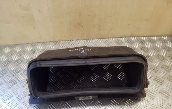 Renault Trafic II (X83) Other engine bay part