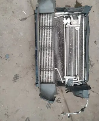 Mercedes-Benz E AMG W212 Radiator set A2045000293 A2045001001