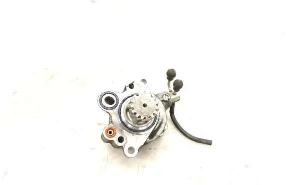 Mitsubishi Pajero Vacuum pump