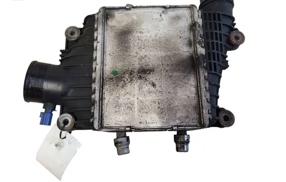 Jaguar XE Intercooler radiator GX736K775AC