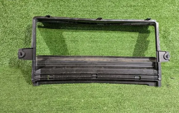 Volvo XC60 Intercooler air guide/duct channel 