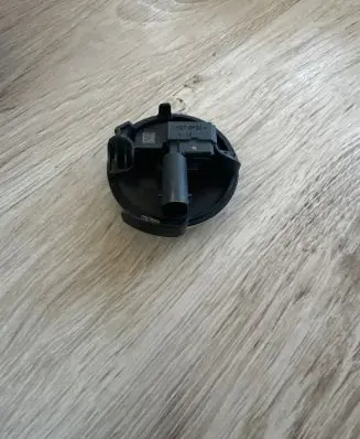 Mercedes-Benz C W205 Airbag deployment crash/impact sensor A2139051400 00463221217 14000