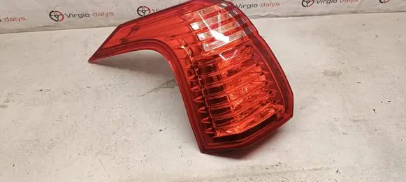 Peugeot 5008 Rear/tail lights 1090029 R1S120 020201