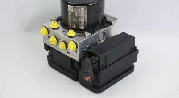 Audi A3 S3 8P ABS Pump 1K0614517BD 1K0907379AD