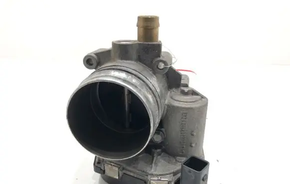 BMW 3 F30 F35 F31 Engine shut-off valve 7588625